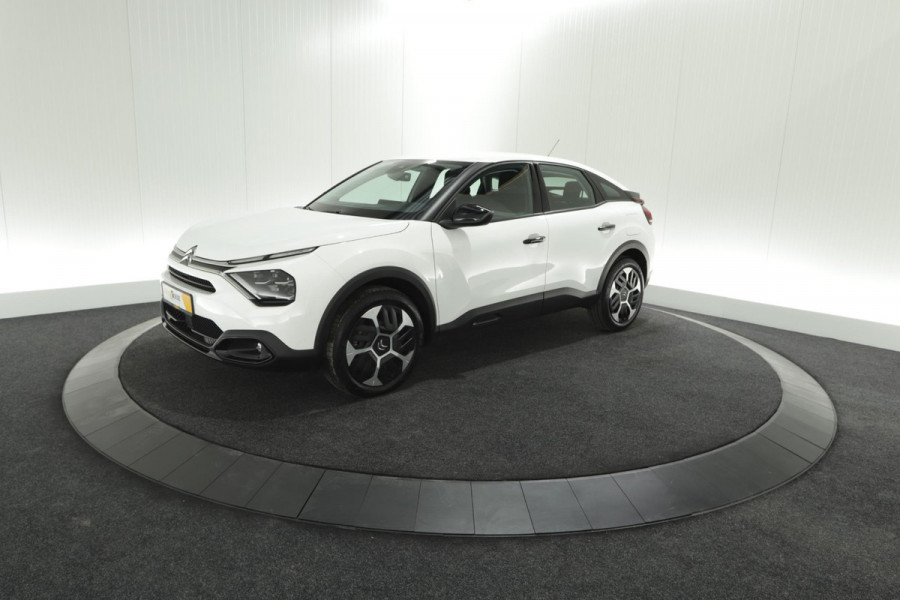 Citroën C4 Puretech 130 EAT8 Feel | Camera | Parkeersensoren | Navigatie | Apple Carplay