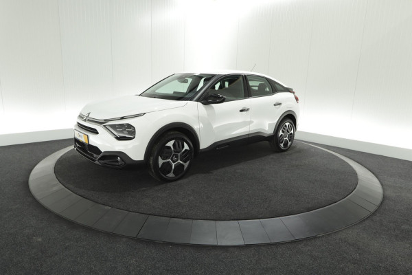 Citroën C4 Puretech 130 EAT8 Feel | Camera | Parkeersensoren | Navigatie | Apple Carplay