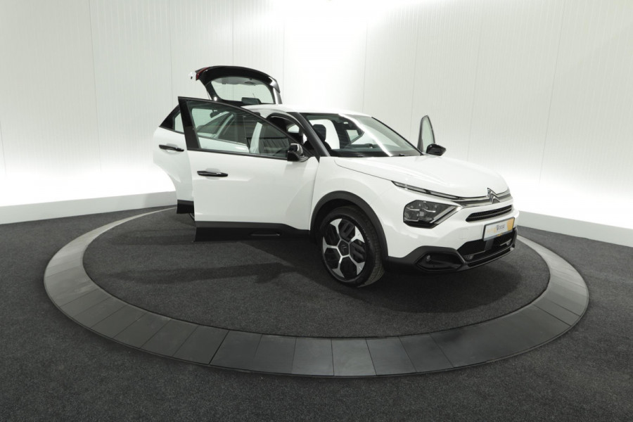 Citroën C4 Puretech 130 EAT8 Feel | Camera | Parkeersensoren | Navigatie | Apple Carplay