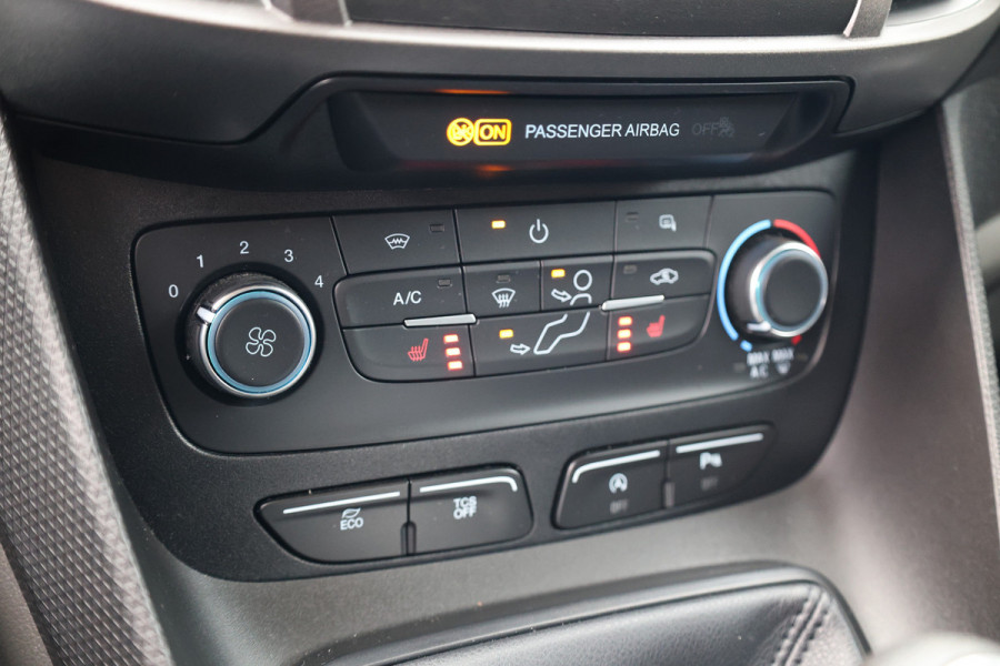 Ford Transit Connect 1.5 EcoBlue L2 | Camera | Navigatie | CarPlay | DAB | Trekhaak | Stoelverwarming | Airco | Dealer onderhouden | Nieuwe APK | Onderhoudsbeurt