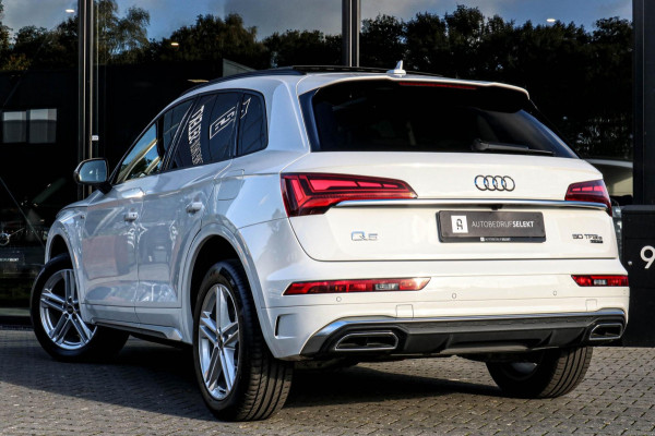 Audi Q5 50 TFSI e quattro S-line - TREKHAAK - PANO - MATRIX