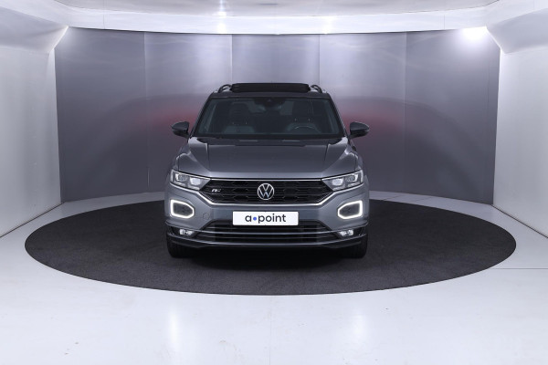 Volkswagen T-Roc 1.5 TSI Sport Business R-line 150 pk Automaat (DSG) | Navigatie | Panoramadak | Trekhaak afneembaar | Parkeersensoren (Park assist) | Achteruitrijcamera | Adaptieve cruise control |