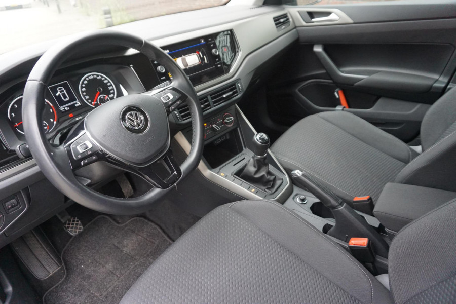 Volkswagen Polo 1.0 TSI Comfort-Executiveline CarPlay /Adaptive Cruise/PDC voor+achter.