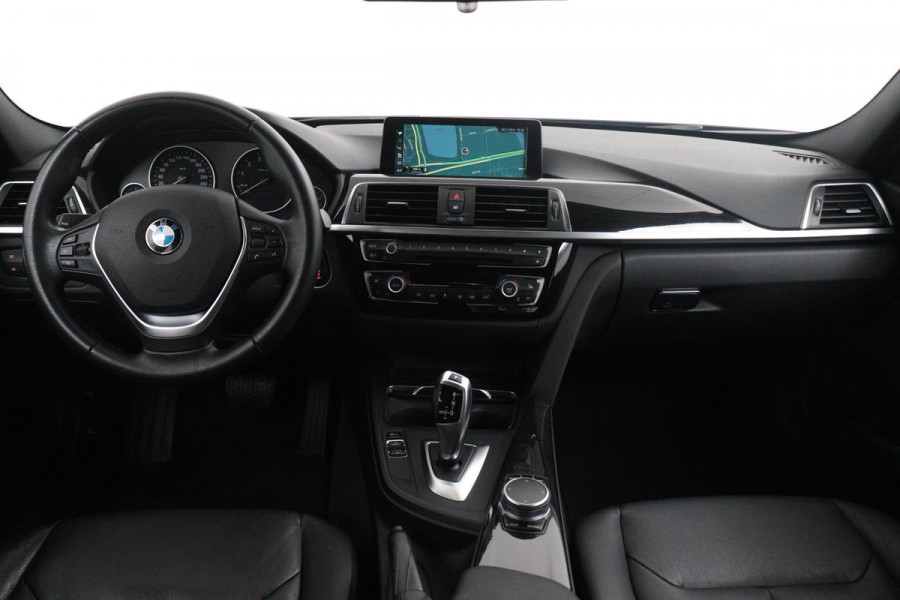 BMW 3 Serie Touring 320i Corporate Lease High Executive (NL-auto, Dealer OnderH, Navi Groot, StoelV, Parkeersensoren, Clima, Etc)