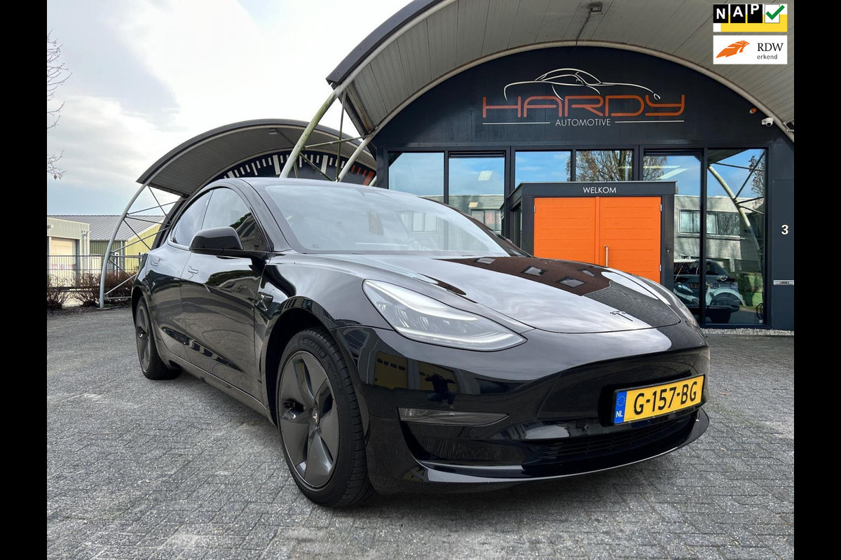 Tesla Model 3 Standard RWD Zwart/Zwart SOH 90% Rijklaarprijs!