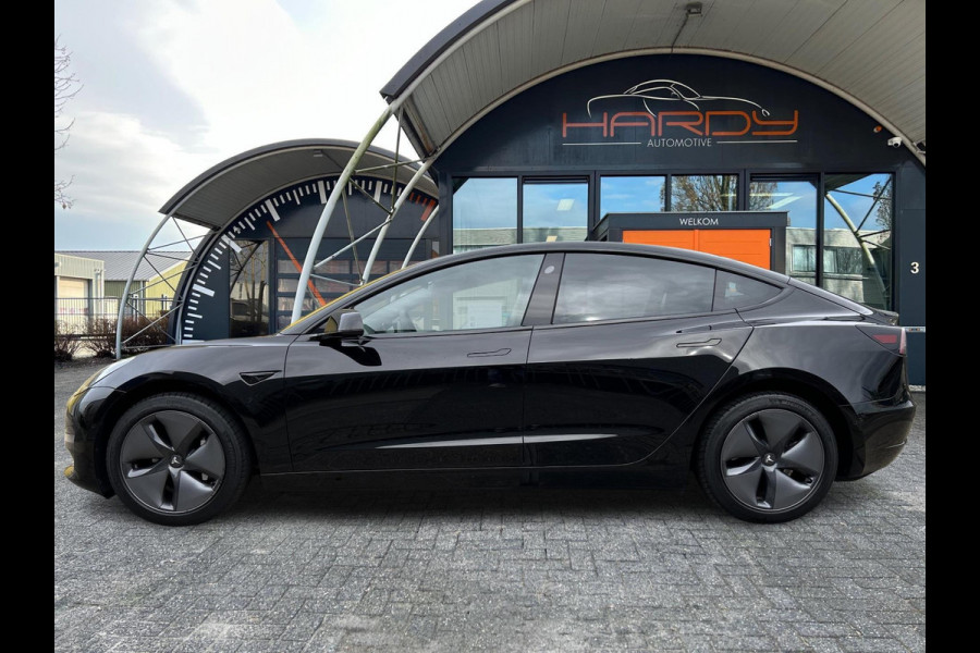 Tesla Model 3 Standard RWD Zwart/Zwart SOH 90% Rijklaarprijs!