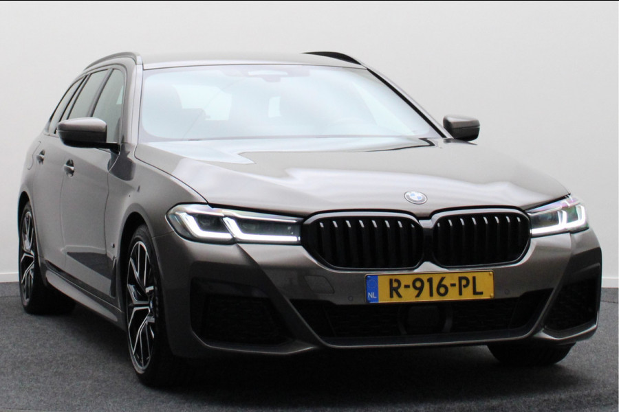 BMW 5 Serie Touring 520i Business Edition Plus M Sportpakket, Leer, BMW Laser, Apple Carplay, ACC, Trekhaak, 19''