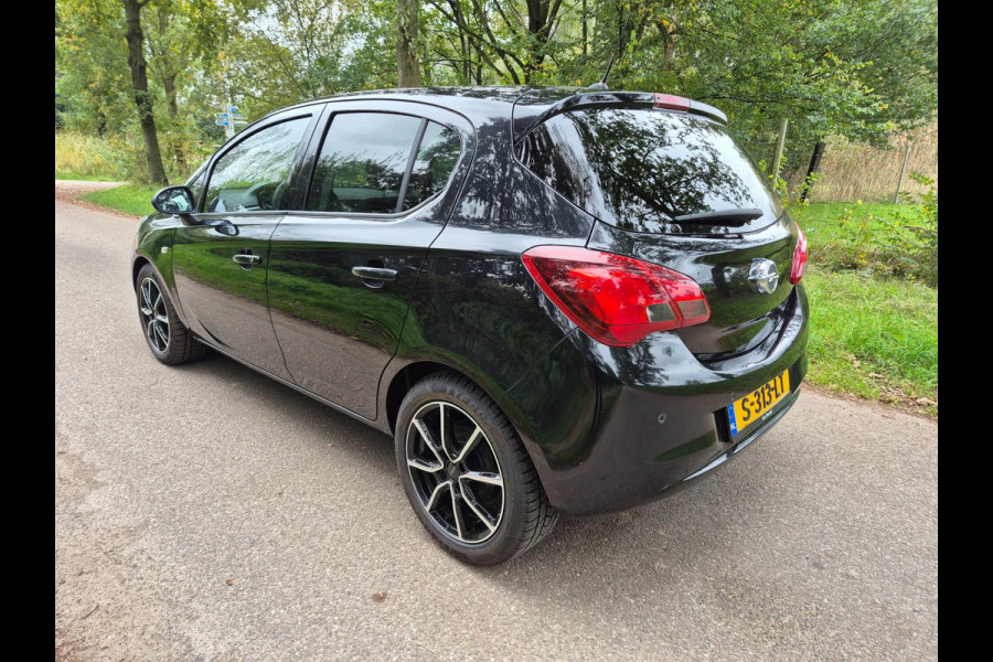 Opel Corsa 1.4 Edition . Vol Automaat . Apple carplay Navi . Airco