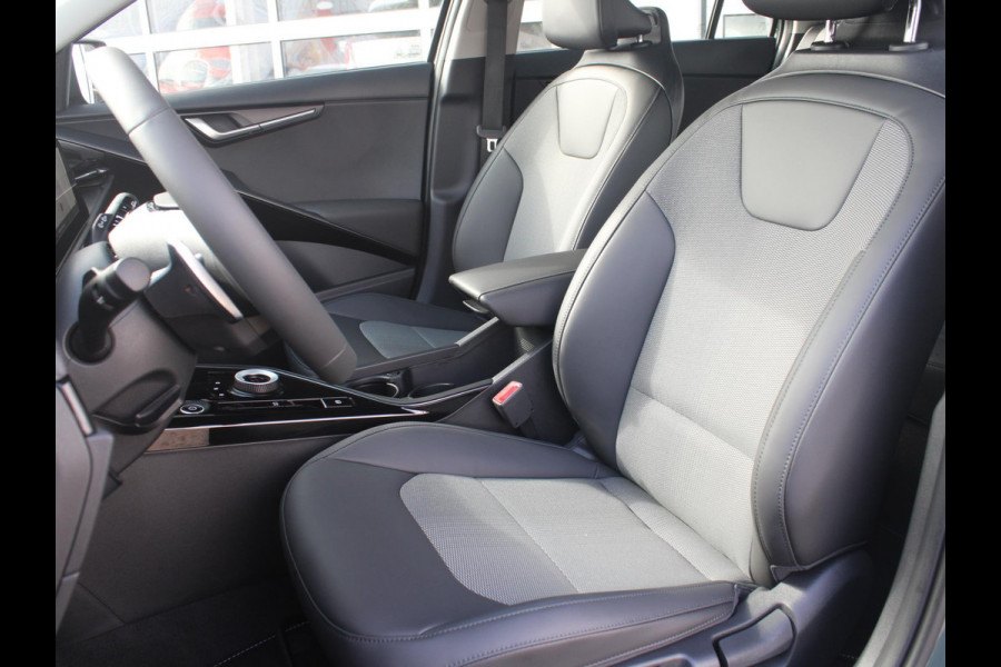 Kia Niro 1.6 GDi Hybrid ComfortLine | Sept leverbaar | Camera | Clima | Carplay | 16'' lichtmetaal | LED