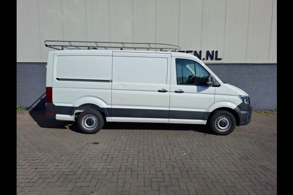 Volkswagen Crafter 2.0TDI L2H1 Airco 3-Pers. Trekhaak PDC Camera 2500kg trekvermogen Cruise Control Schuifdeur Imperiaal Bluetooth Betonplex-vloer Business Euro 6