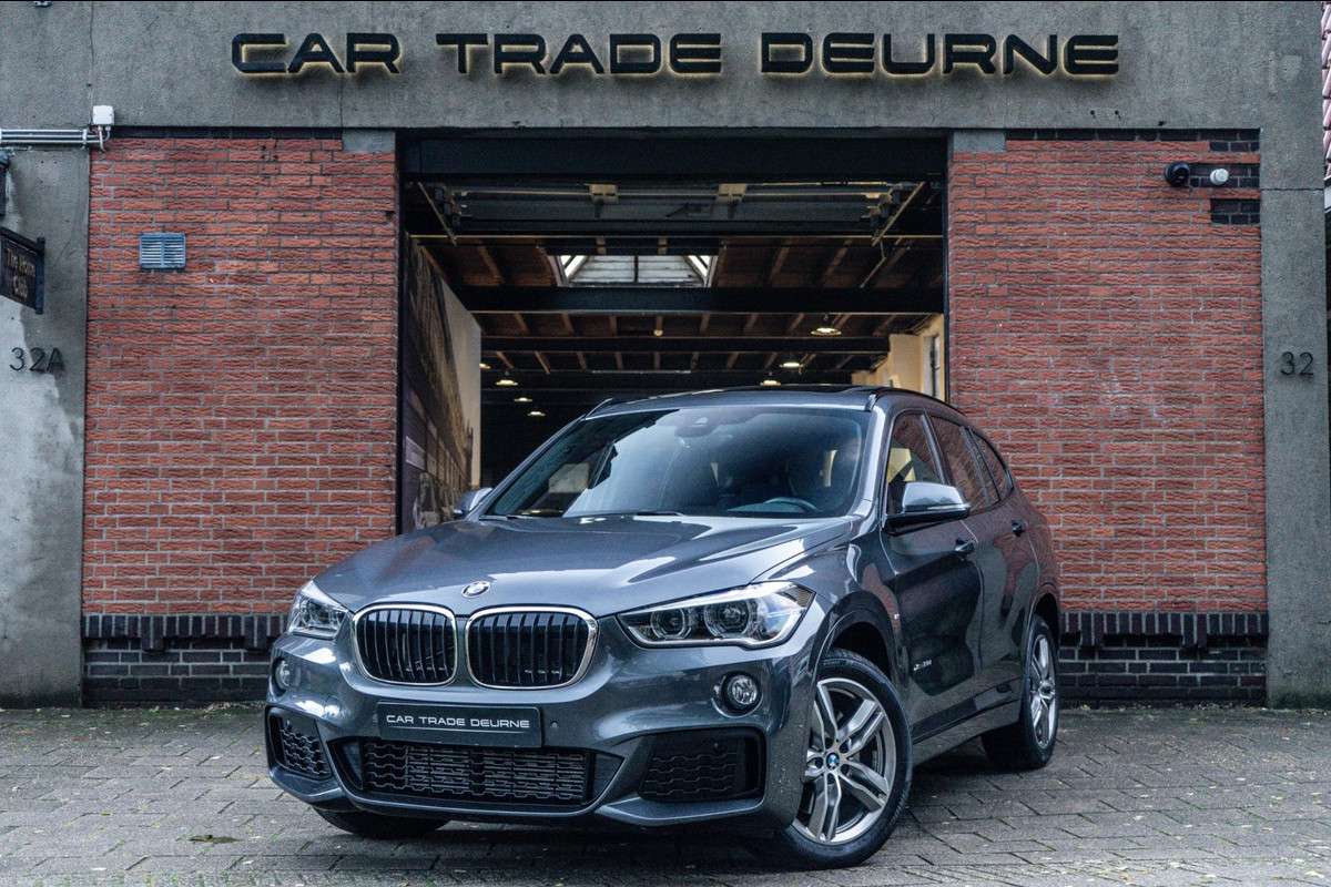 BMW X1 XDrive20i High Executive M Sport Pano / Camera / Navi