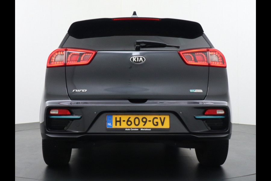 Kia e-Niro 204pk 64 kWh AutoPilot Leer Navi Apple Carplay Android Warmtepomp Adaptive-Cruise Head-Up-Display Uitparkeerwaarschuwing ACC Cam ESP Dodehoek detectorAutonomous Emergency Braking Priv.Glas bots waarschuwing systeem Regen+Verlichtings-sensor Vermoeidheids herkenning Anti-Verbl.b-spiegel Orig. NL auto 1e eigenaar Dealer onderhouden 46000 nieuw!