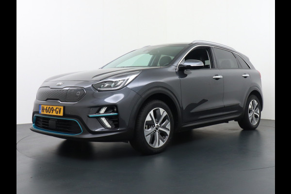 Kia e-Niro 204pk 64 kWh AutoPilot Leer Navi Apple Carplay Android Warmtepomp Adaptive-Cruise Head-Up-Display Uitparkeerwaarschuwing ACC Cam ESP Dodehoek detectorAutonomous Emergency Braking Priv.Glas bots waarschuwing systeem Regen+Verlichtings-sensor Vermoeidheids herkenning Anti-Verbl.b-spiegel Orig. NL auto 1e eigenaar Dealer onderhouden 46000 nieuw!