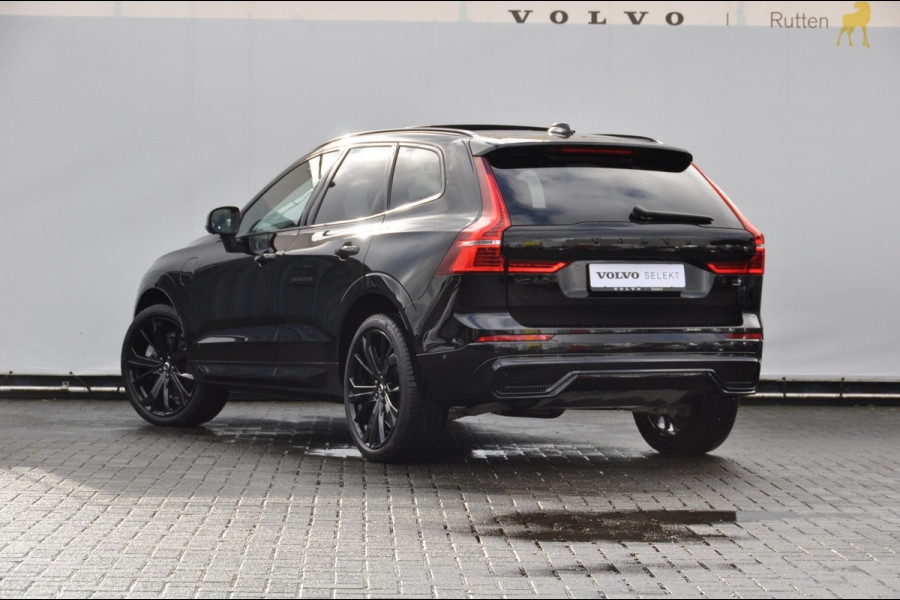 Volvo XC60 T6 350PK Automaat AWD Plus Black Edition / Elektrisch bedienbare voorstoelen met geheugen / Stoelverwarming voor en achter / Panoramadak / Pilot assist / Adaptive cruise control / Elektrische achterklep / Keyles entry