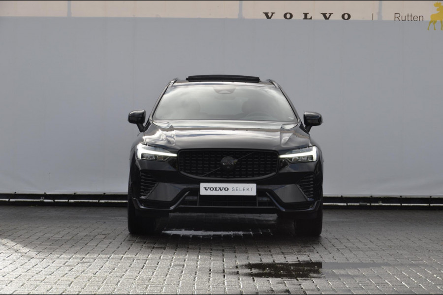 Volvo XC60 T6 350PK Automaat AWD Plus Black Edition / Elektrisch bedienbare voorstoelen met geheugen / Stoelverwarming voor en achter / Panoramadak / Pilot assist / Adaptive cruise control / Elektrische achterklep / Keyles entry