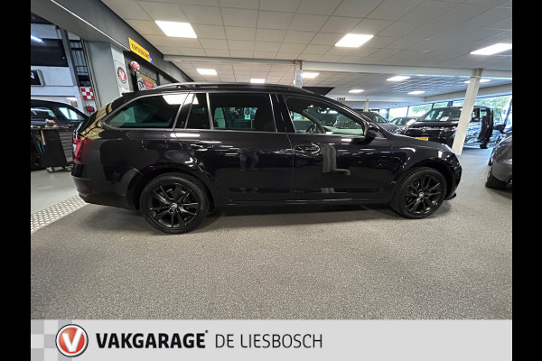 Škoda Octavia Combi 1.5 TSI Greentech Sport Business / automaat / camera / clima / trekhaak