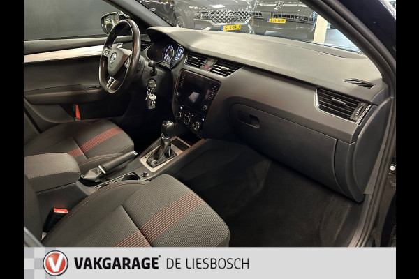 Škoda Octavia Combi 1.5 TSI Greentech Sport Business / automaat / camera / clima / trekhaak