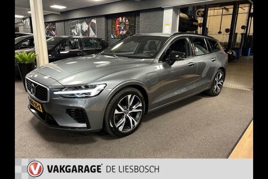 Volvo V60 2.0 T8 Twin Engine AWD R-Design 300pk / Leder / camera / trekhaak / Harman-Kardon