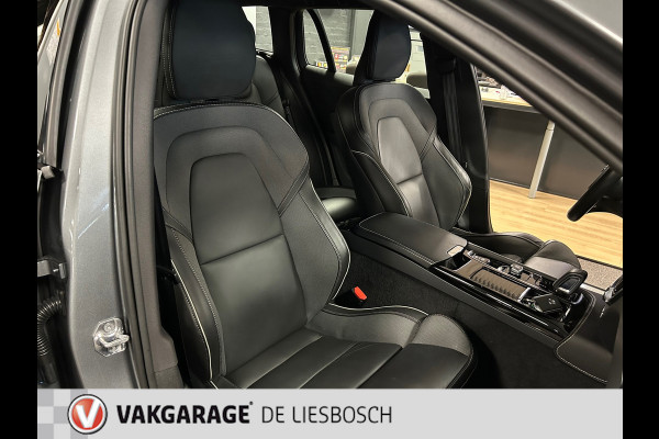 Volvo V60 2.0 T8 Twin Engine AWD R-Design 300pk / Leder / camera / trekhaak / Harman-Kardon