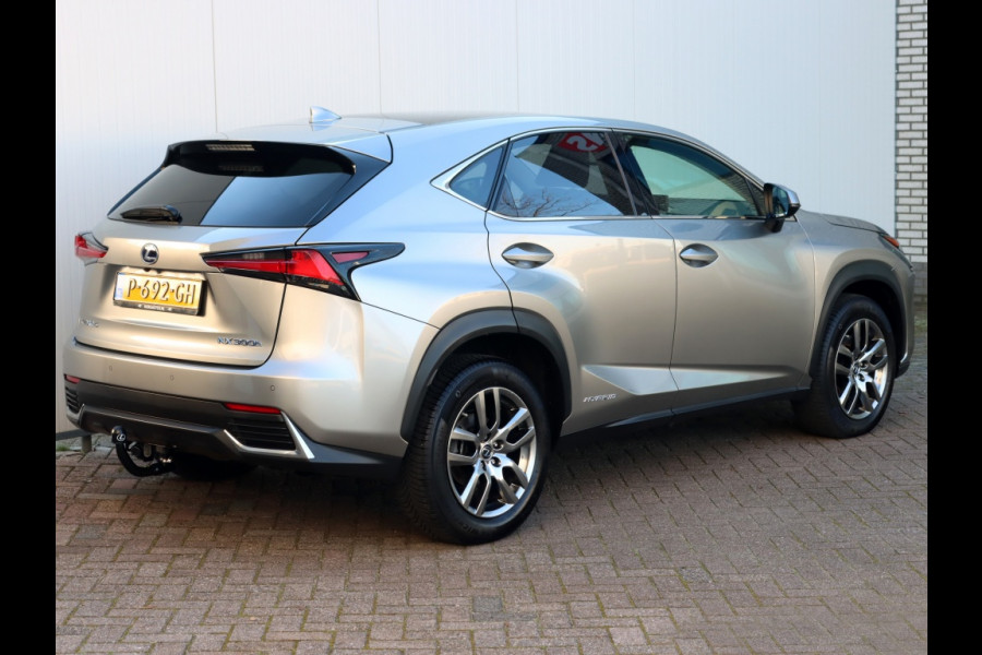 Lexus NX 300h AWD Luxury Line | Panoramadak | Premium Navi | Trekhaak