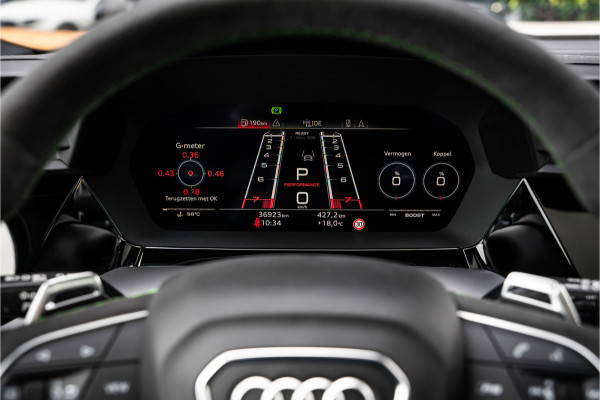 Audi RS3 Sportback 2.5 TFSI quattro - RS Dynamic Pakket | Ceramic l Panorama | B&O | ACC | HUD