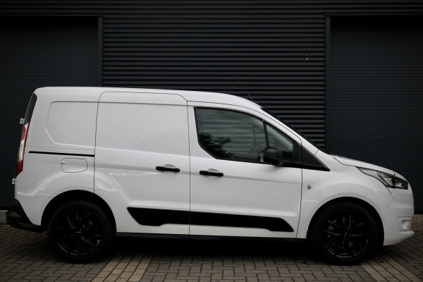 Ford Transit Connect 1.5 EcoBlue | 3-Zitter | Stoelverwarming | Cruise control | Trekhaak | Sortimo bedrijfswageninrichting | Bluetooth | Nieuwe APK | Onderhoudsbeurt