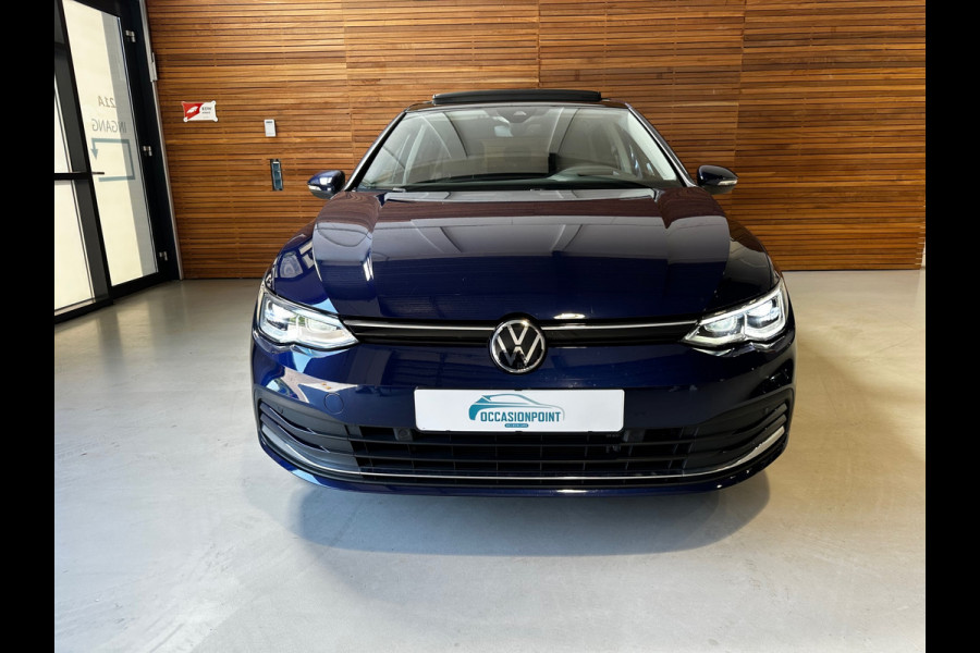 Volkswagen Golf 1.5 eTSI Style | Full Option | PANO | Camera | Head-up | IQ-LED | Ambient | ACC | Carplay | Ergoactive | Trekhaak