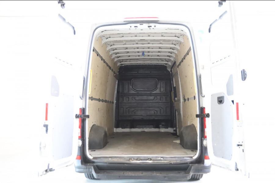 Volkswagen Crafter 35 2.0 TDI L4 L3/H2 CAMERA AIRCO CRUISE CONTROL INRUIL MOGELIJK LEASE V/A €127 P.M.