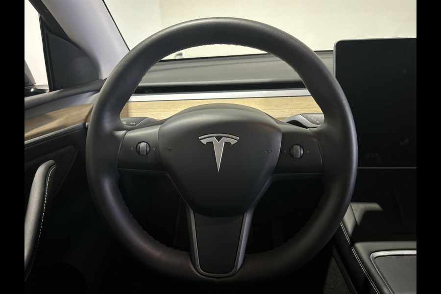 Tesla Model Y Long Range AWD 75 kWh | Panoramadak | Autopilot