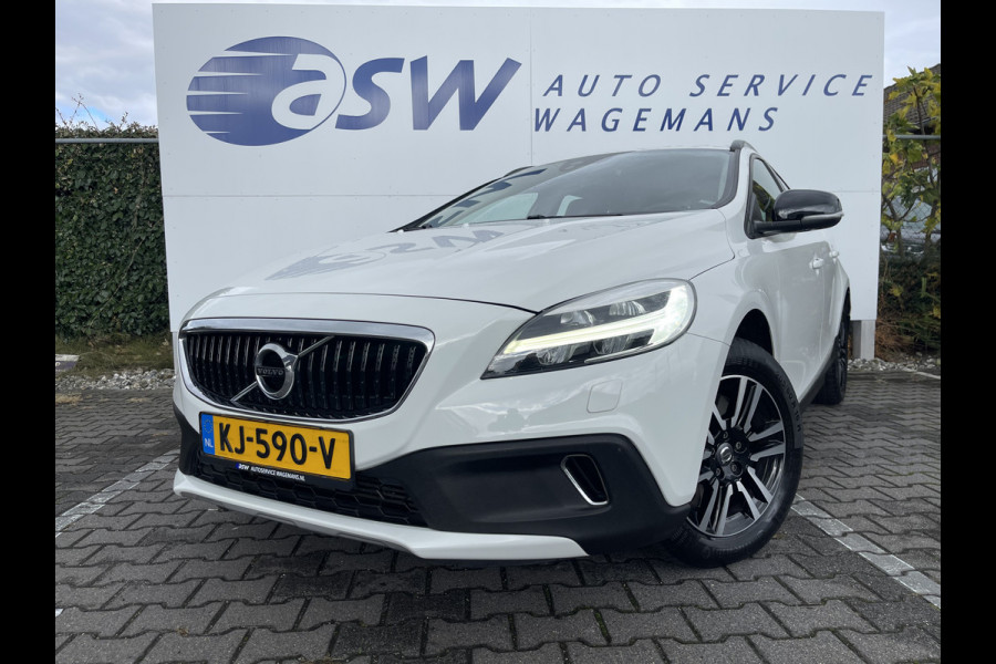 Volvo V40 Cross Country 1.5 T3 Nordic+ / Navi / Trekhaak / Cruise / LED / Clima