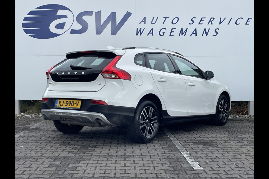 Volvo V40 Cross Country 1.5 T3 Nordic+ / Navi / Trekhaak / Cruise / LED / Clima