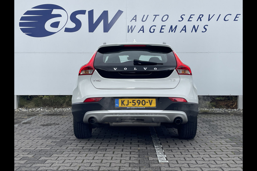 Volvo V40 Cross Country 1.5 T3 Nordic+ / Navi / Trekhaak / Cruise / LED / Clima