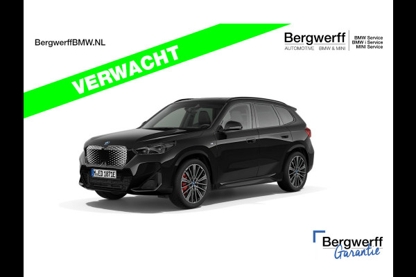 BMW iX1 eDrive20 M-Sport Pro - Pano - Driving Ass - Harman Kardon - Head-Up - Memory