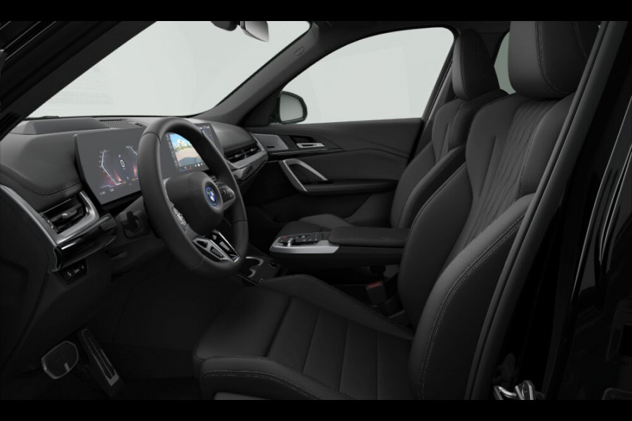 BMW iX1 eDrive20 M-Sport Pro - Pano - Driving Ass - Harman Kardon - Head-Up - Memory