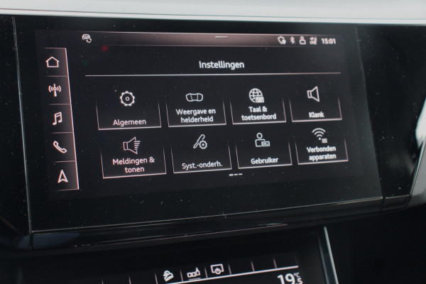 Audi e-tron E-tron 50 Quattro Launch Edition 71 kWh Luchtvering Trekhaak Memory 20''