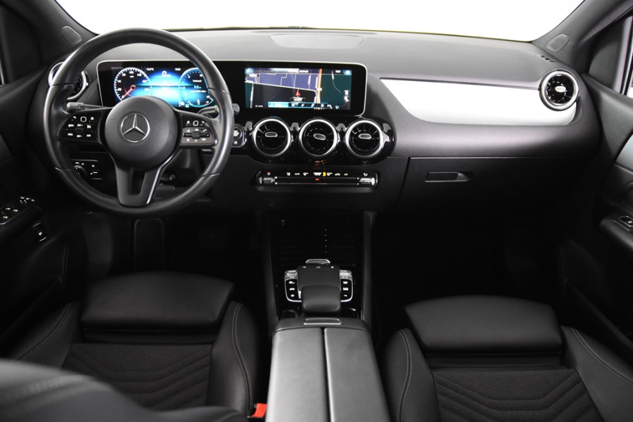 Mercedes-Benz B-Klasse 180 Style *Leer*Navigatie*Park assist*LED*