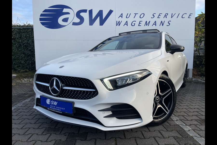 Mercedes-Benz A-Klasse 200 Business Solution AMG | Pano | CarPlay | Camera | LED | DAB+ | 18 inch