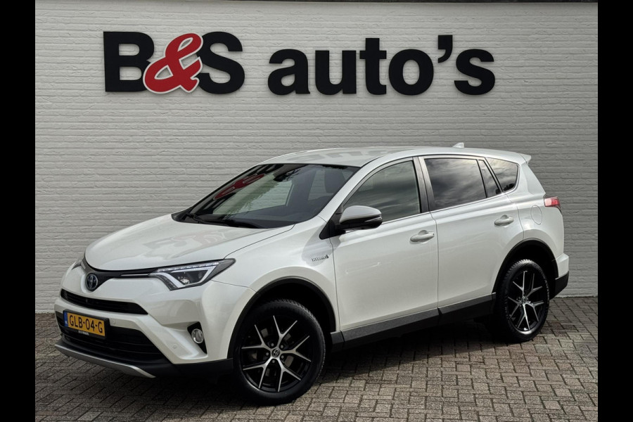 Toyota RAV4 2.5 Hybrid AWD Executive Trekgewicht 1650kg Adaptive cruise control 4 seizoenen banden