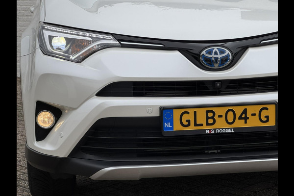 Toyota RAV4 2.5 Hybrid AWD Executive Trekgewicht 1650kg Adaptive cruise control 4 seizoenen banden