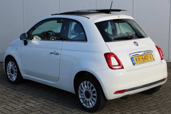 Fiat 500 0.9-80pk TwinAir Turbo Lounge. Erg nette, luxe en goed onderhouden wagen, voor nog jaren rijplezier ! Airco, lederen interieur, elektrisch panorama schuif/kanteldak, LM wielen, navigatie, bluetooth telefoonvoorb., USB uitgang etc.