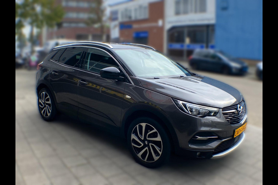 Opel Grandland X 1.2 Turbo Innovation - Apple CarPlay / Navigatie I Airco I PDC I LED I Sport velgen I Dealer onderhouden I