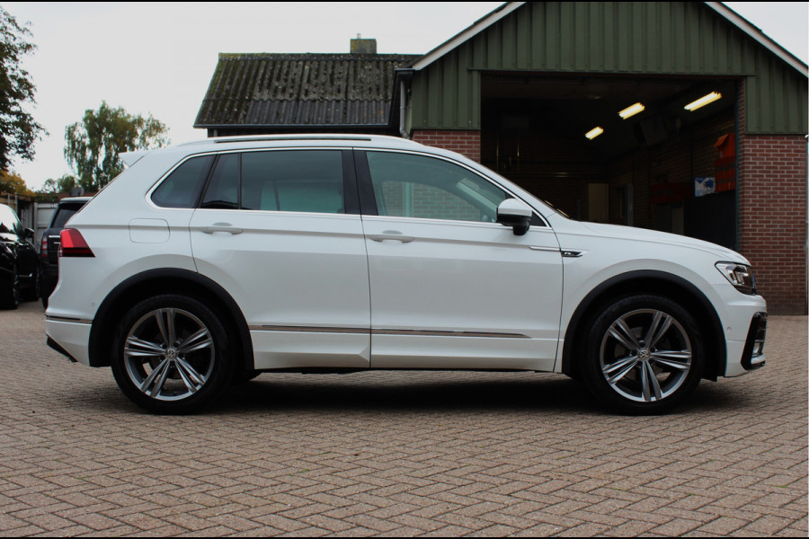 Volkswagen Tiguan 1.4 TSI ACT Highline R-line - Navi / Cruise / Automaat / Stoelverw. / Uitkl. Trekhaak!