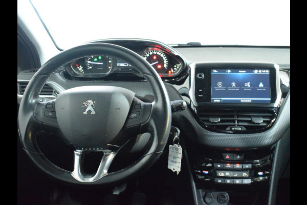 Peugeot 208 1.2 PureTech Allure PANORAMADAK | NAVIGATIE | CARPLAY | PARKEERSENSOREN | E.C.C. | 111.507km