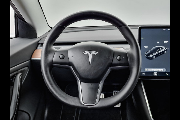 Tesla Model 3 Performance 515pk (panodak,autopilot,uniek)