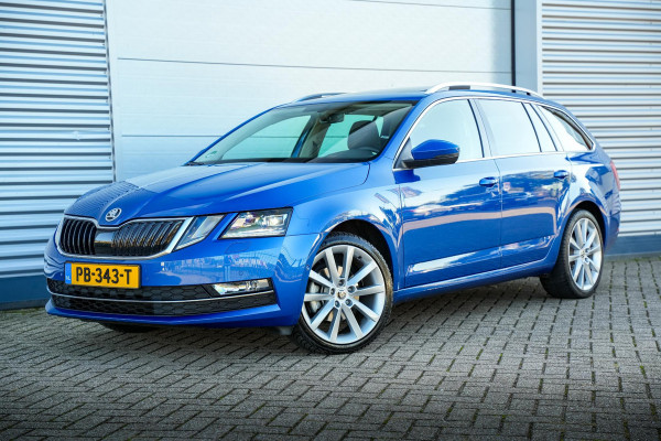 Škoda Octavia Combi 1.4 TSI Greentech Style Business Panodak Leer Alcantara DAB+ Camera Navi Trekhaak Stoelverw.