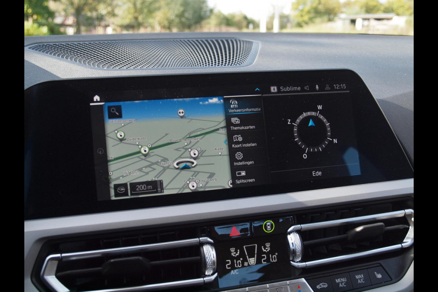 BMW 3-serie 330e eDrive Edition Plug-in Hybride | Harman Kardon | Apple Carplay | Trekhaak | Cruise Control |