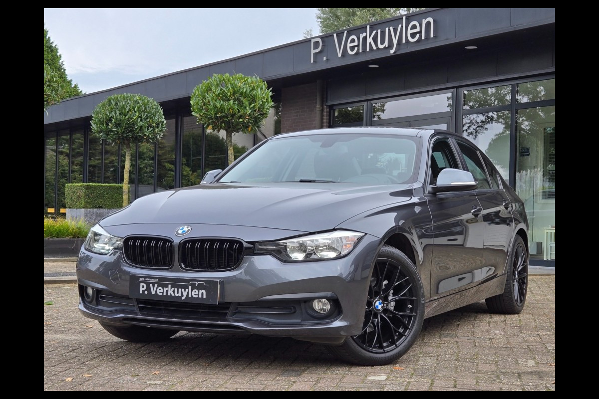 BMW 3 Serie 318i Centennial Executive I 18 inch LM VELGEN I Airco I Navigati