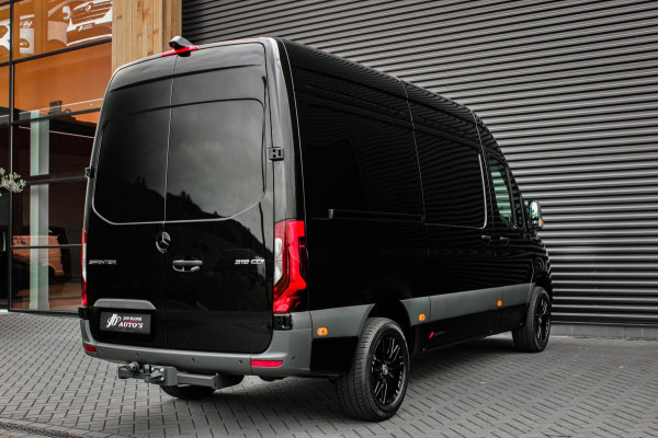 Mercedes-Benz Sprinter 319CDI L2H2 RWD 190PK FULL BLACK JB- EDITION / 3500KG / NEW / DIRECT RIJDEN / NAVIGATIE / PDC / FULL / LED