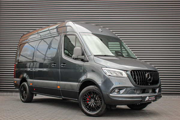 Mercedes-Benz Sprinter 319CDI L2H2 RWD 190PK FULL BLACK JB- EDITION / 3500KG / NEW / DIRECT RIJDEN / NAVIGATIE / PDC / FULL / LED