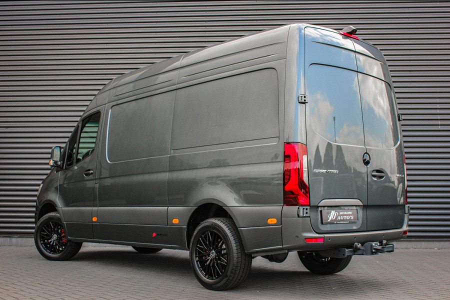 Mercedes-Benz Sprinter 319CDI L2H2 RWD 190PK FULL BLACK JB- EDITION / 3500KG / NEW / DIRECT RIJDEN / NAVIGATIE / PDC / FULL / LED